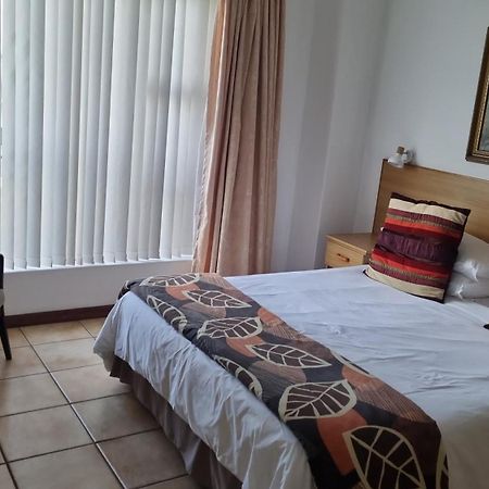 Kleinmond Panorama Holidays Exterior foto